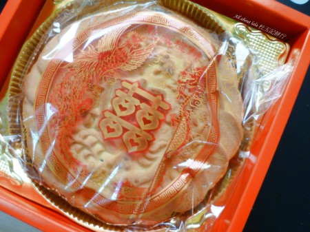 杜玉記餅店：試吃) 百年餅行-杜玉記  鳳梨椰果餅 清爽不甜 相當好吃呢