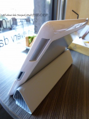 Navjack iPad2 玻纖對開式皮套：體驗高質感 Navjack iPad2 玻纖對開式皮套 幫我ipad換新衣